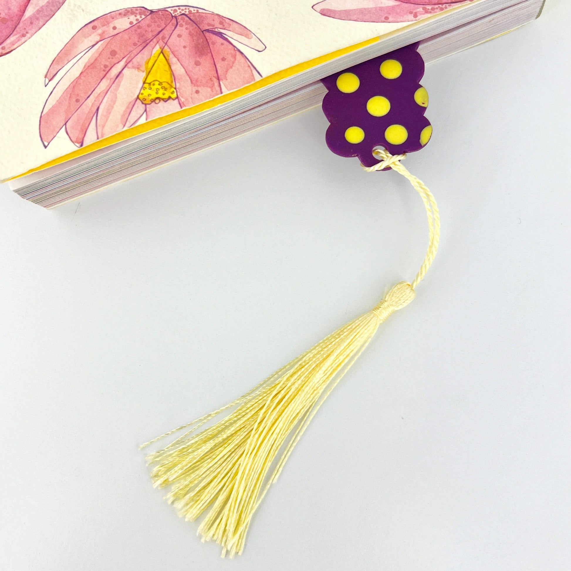 Bookmarks Tall Scalloped Bookmarks