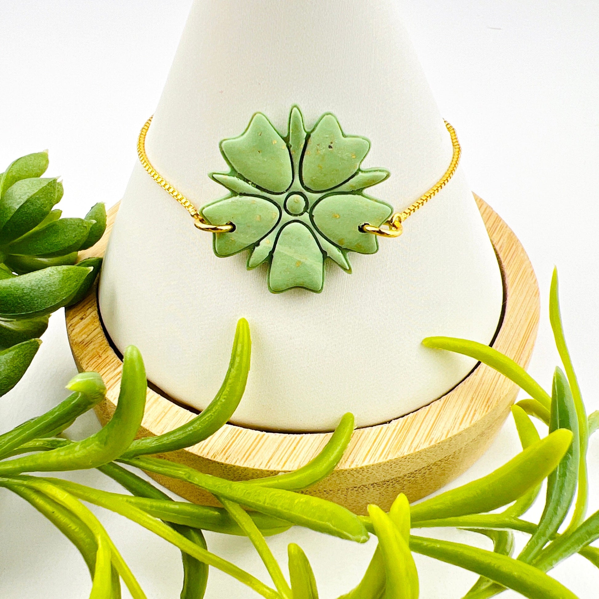Bracelets Green & Gold Four Leaf Clover Adjustable Chain Bracelet