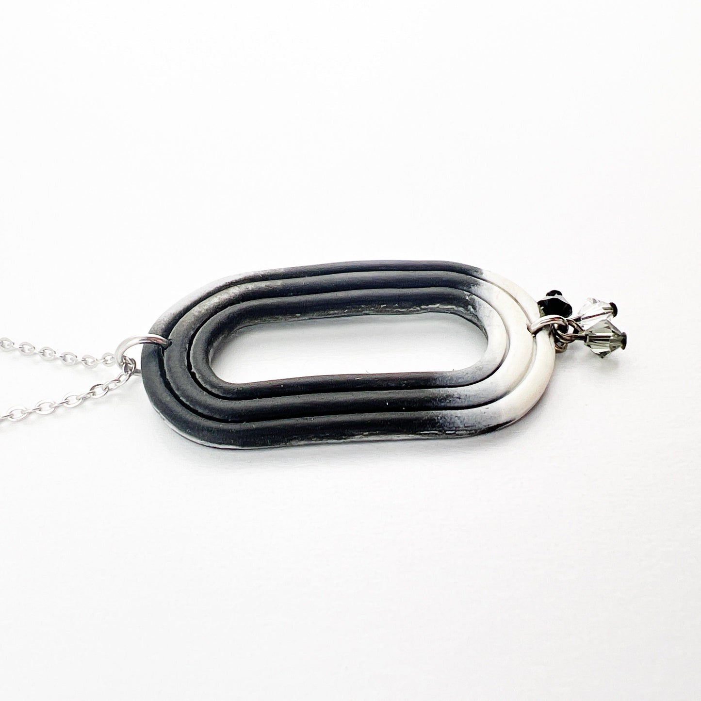 Necklace Black, Gray, White Oval Necklace