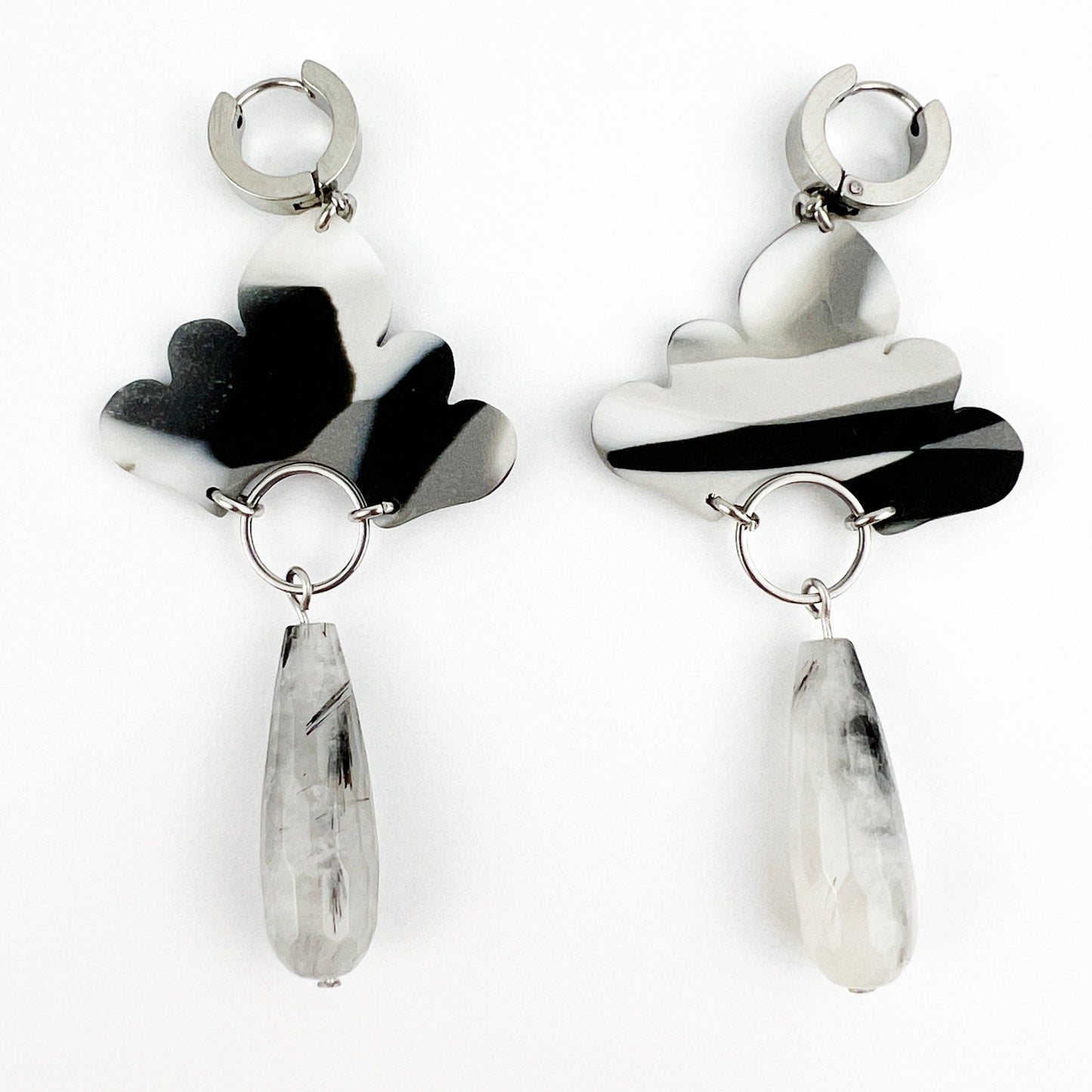 Ozul - Black, White & Grey Earrings