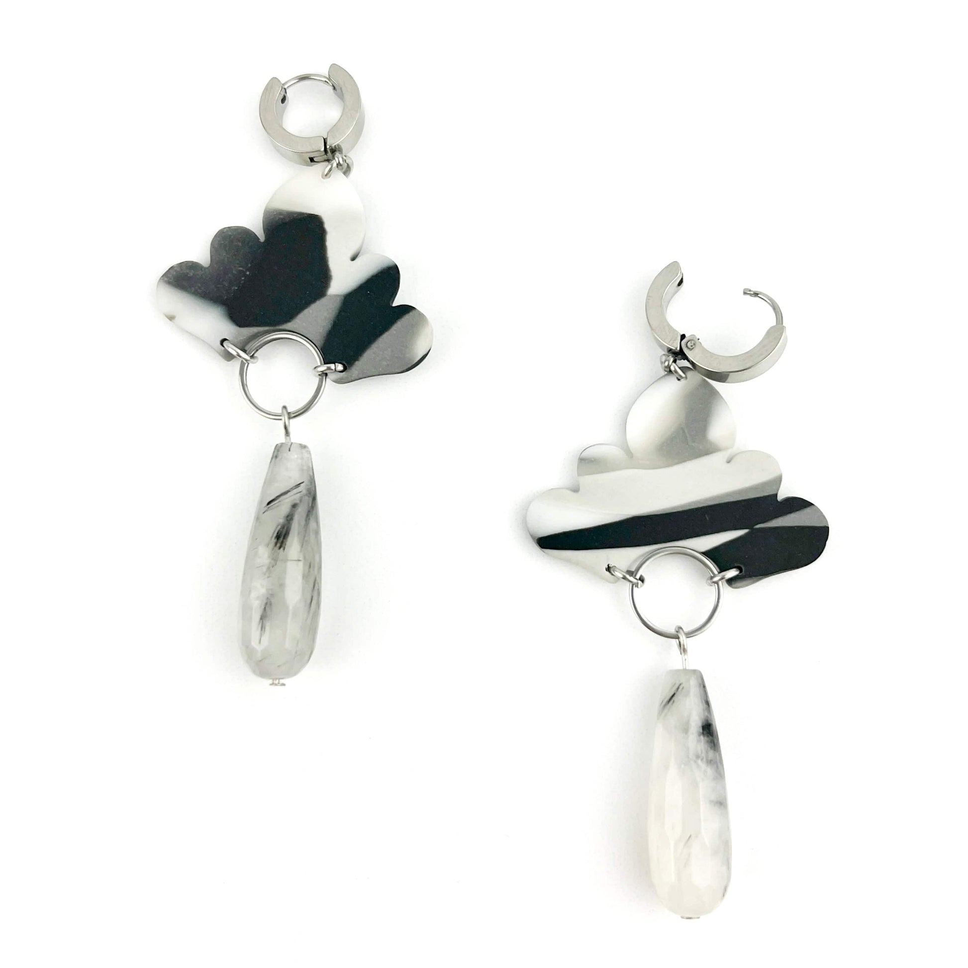 Ozul - Black, White & Grey Earrings