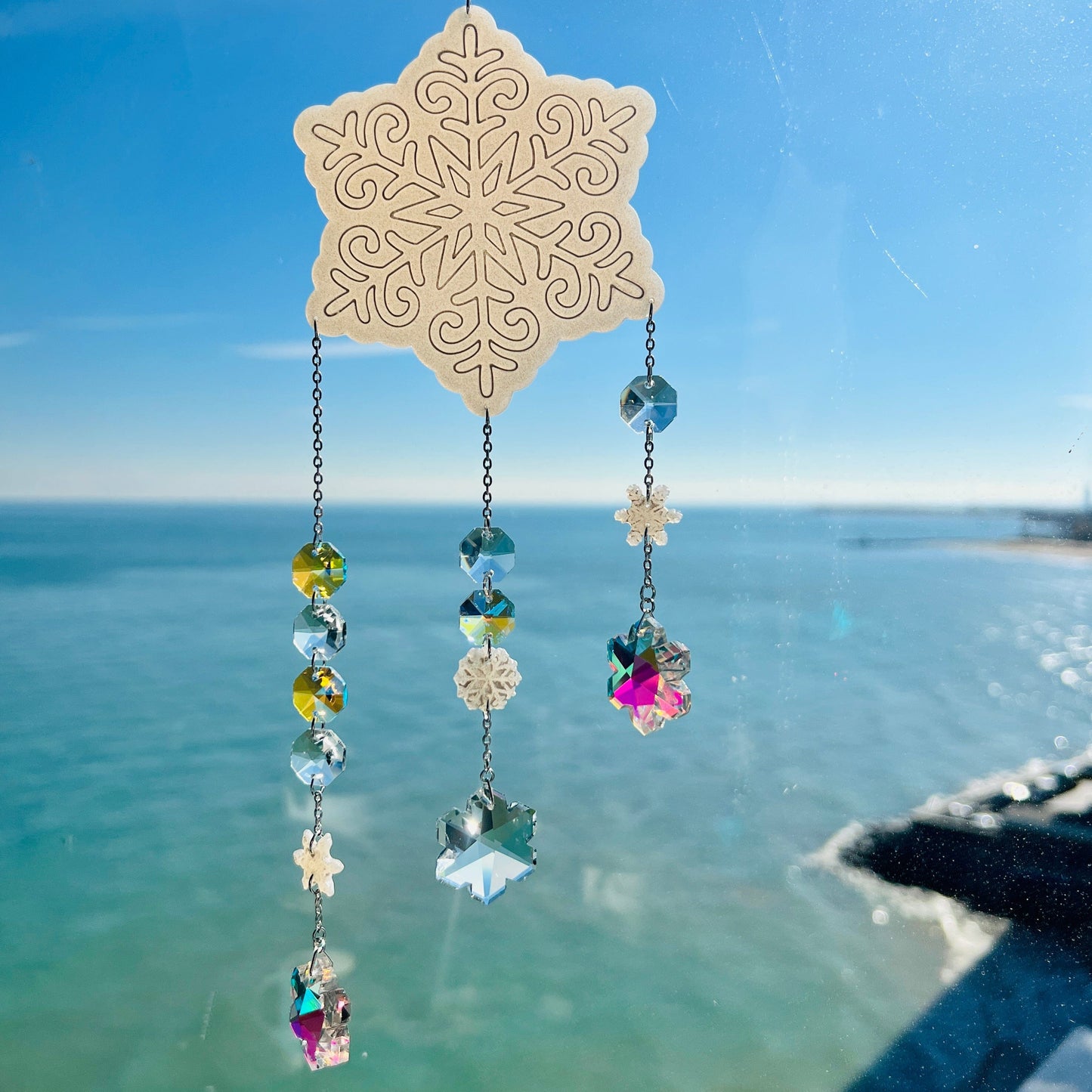 Suncatchers Frost White Snowflake Suncatcher