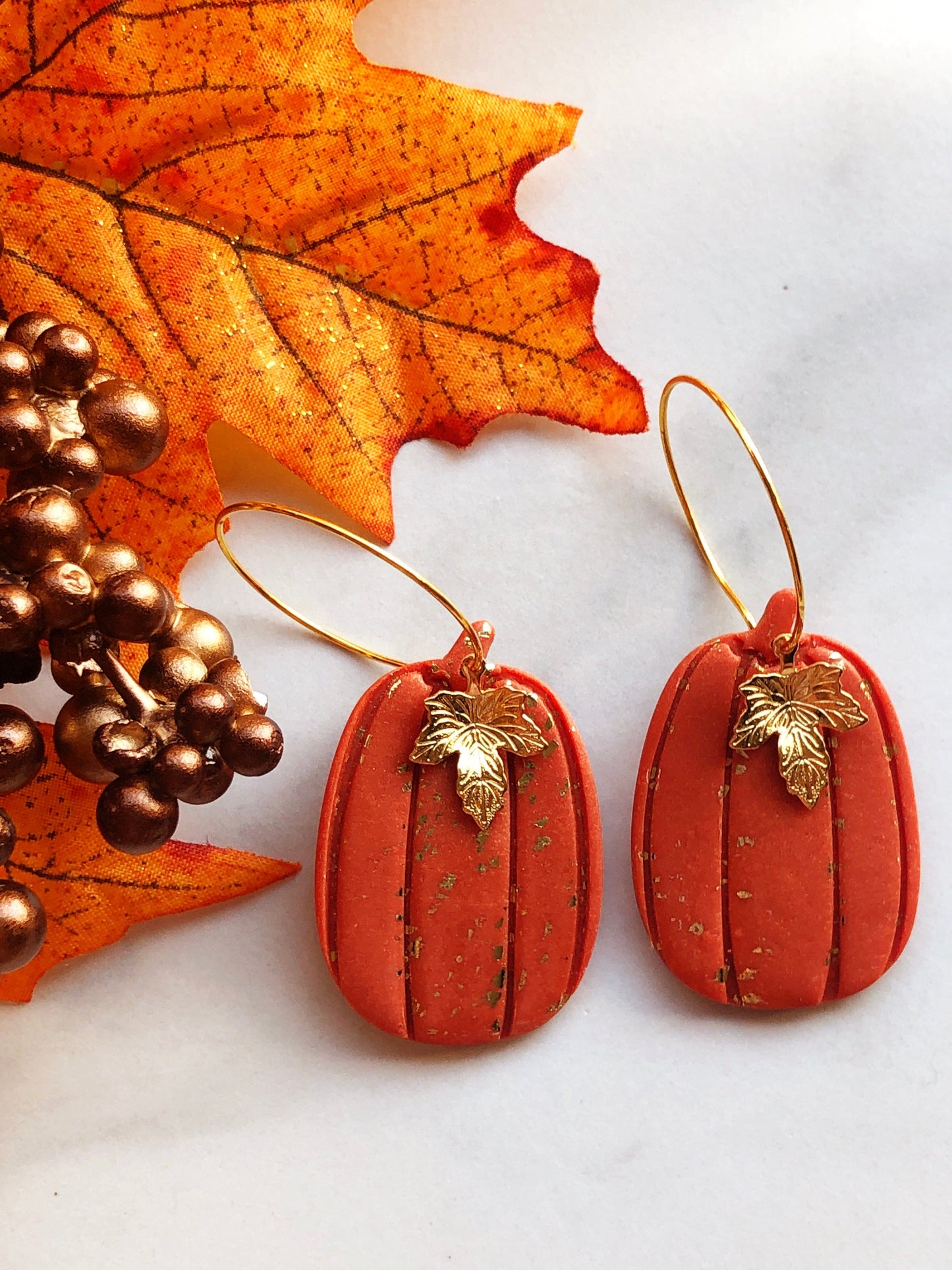 Earrings Hazan - Tall Orange Pumpkin with Gold Maple Leag Charm Hoop Earrings