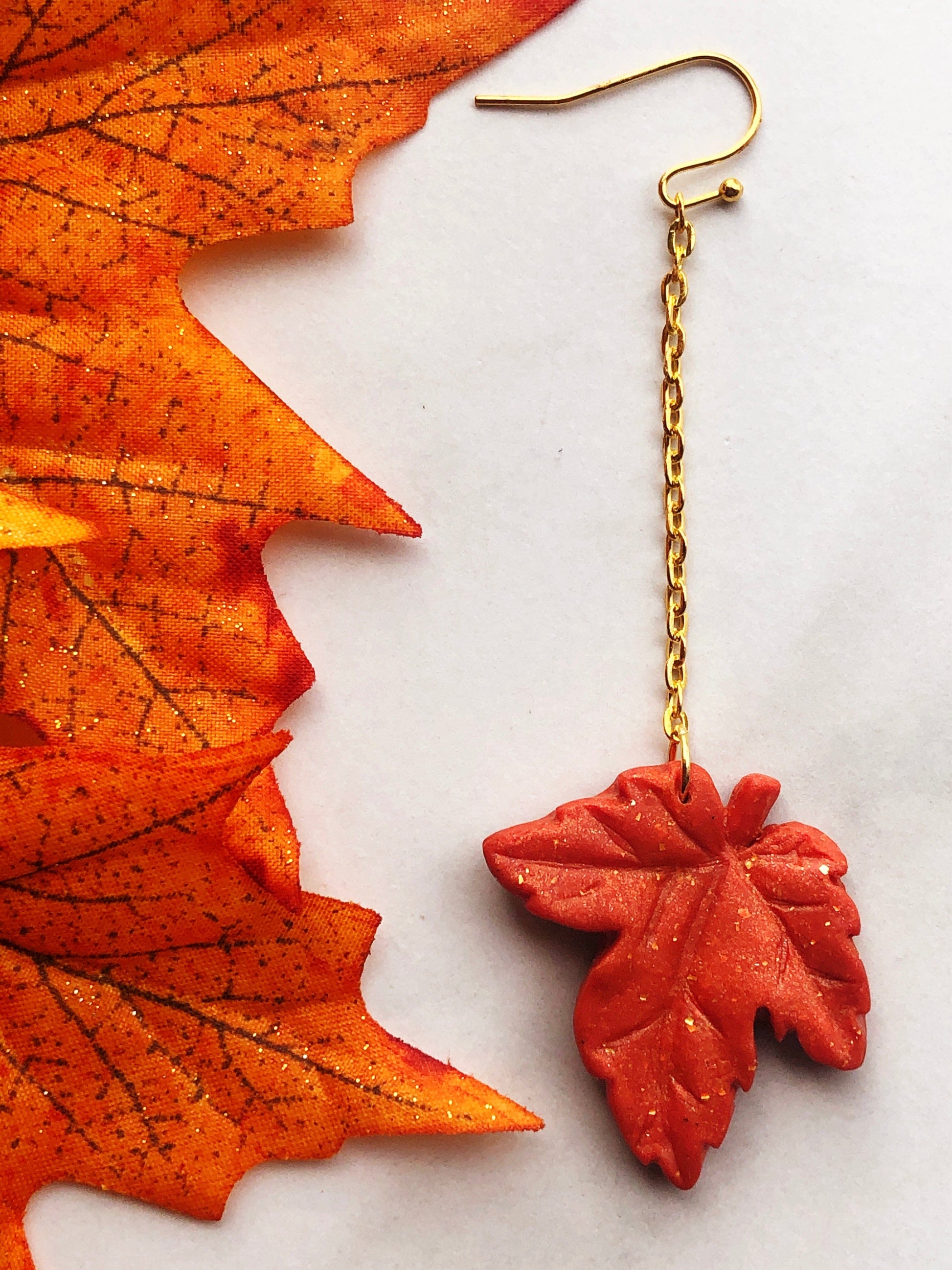 Earring Rhea - Orange Maple Leaf Earrings on Gold Chain