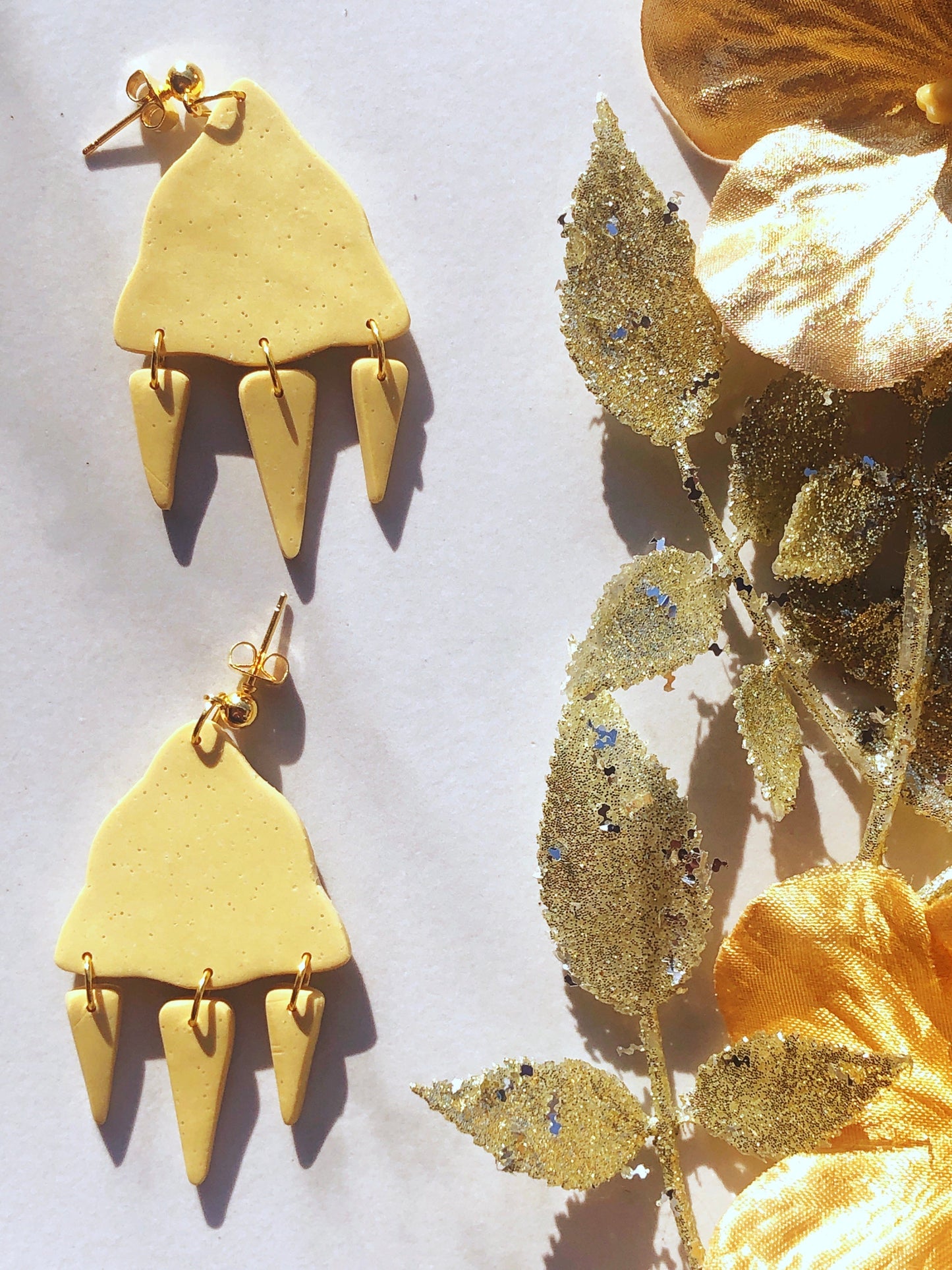 Earrings Apricity Apricity Yellow Polymer Clay Traingle Earrings, Gold & Yellow Earrings