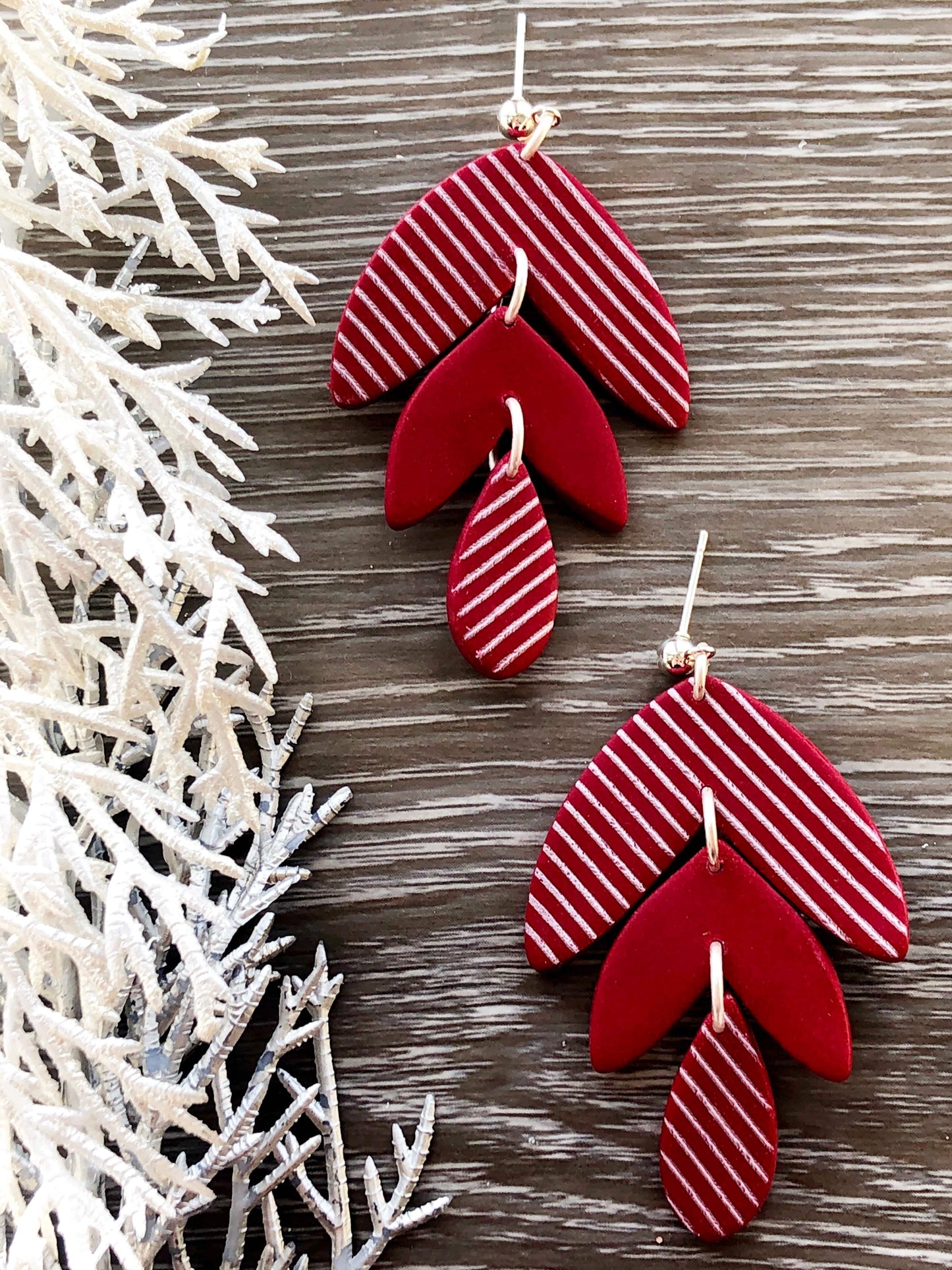 Earrings Candi - Red/White Striped Leaf Shapes & Drop Earrings