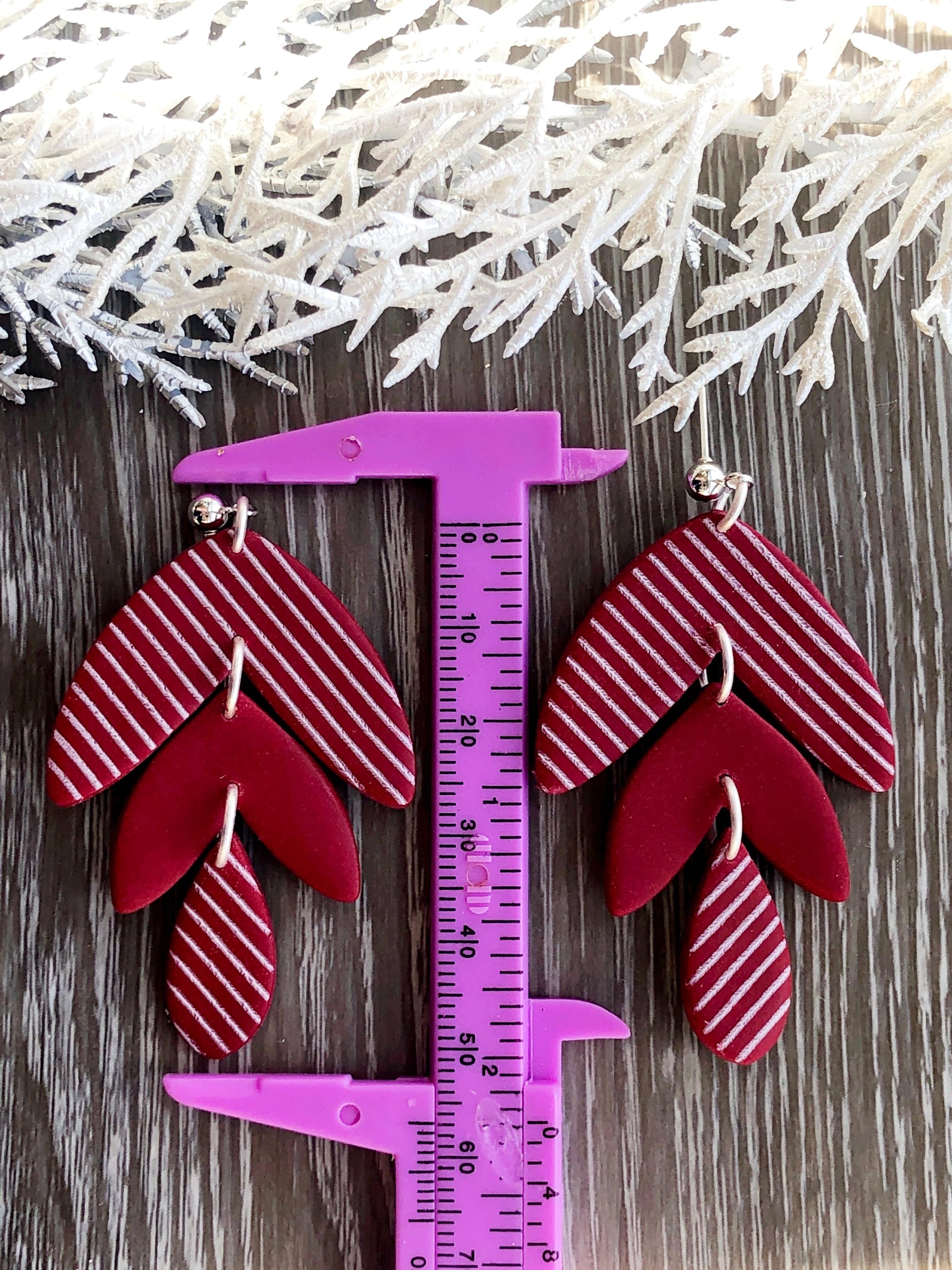 Earrings Candi - Red/White Striped Leaf Shapes & Drop Earrings