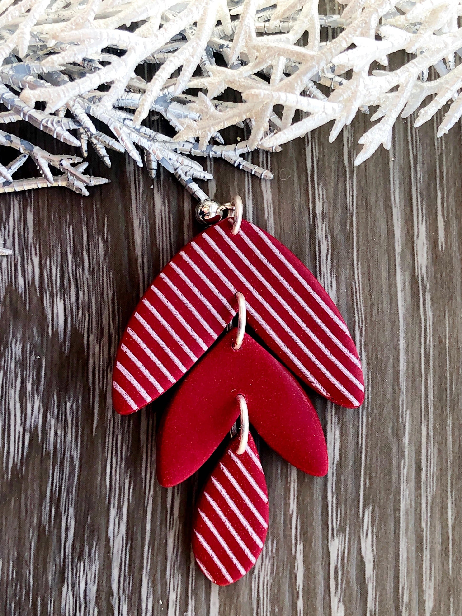 Earrings Candi - Red/White Striped Leaf Shapes & Drop Earrings
