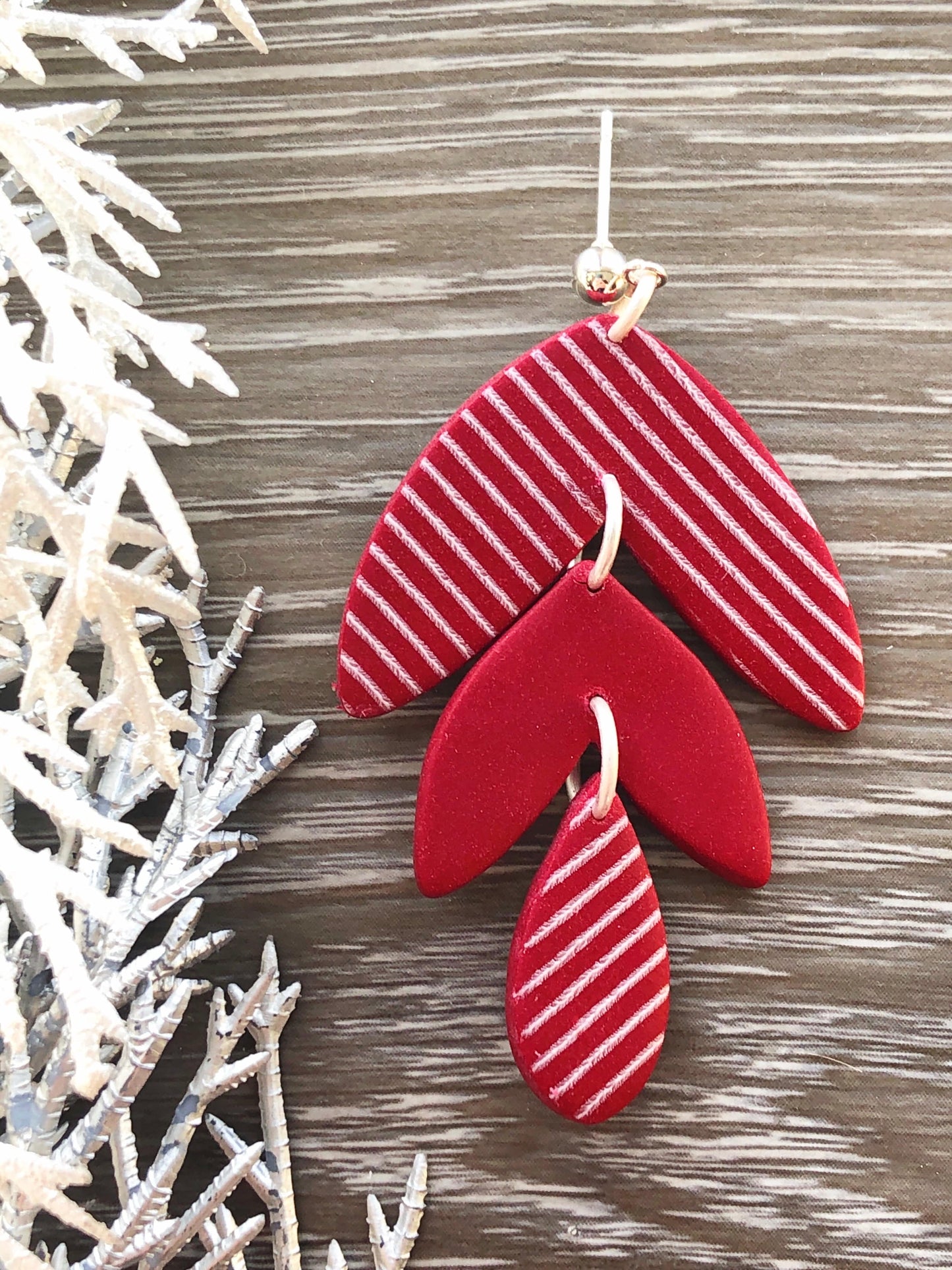 Earrings Candi - Red/White Striped Leaf Shapes & Drop Earrings