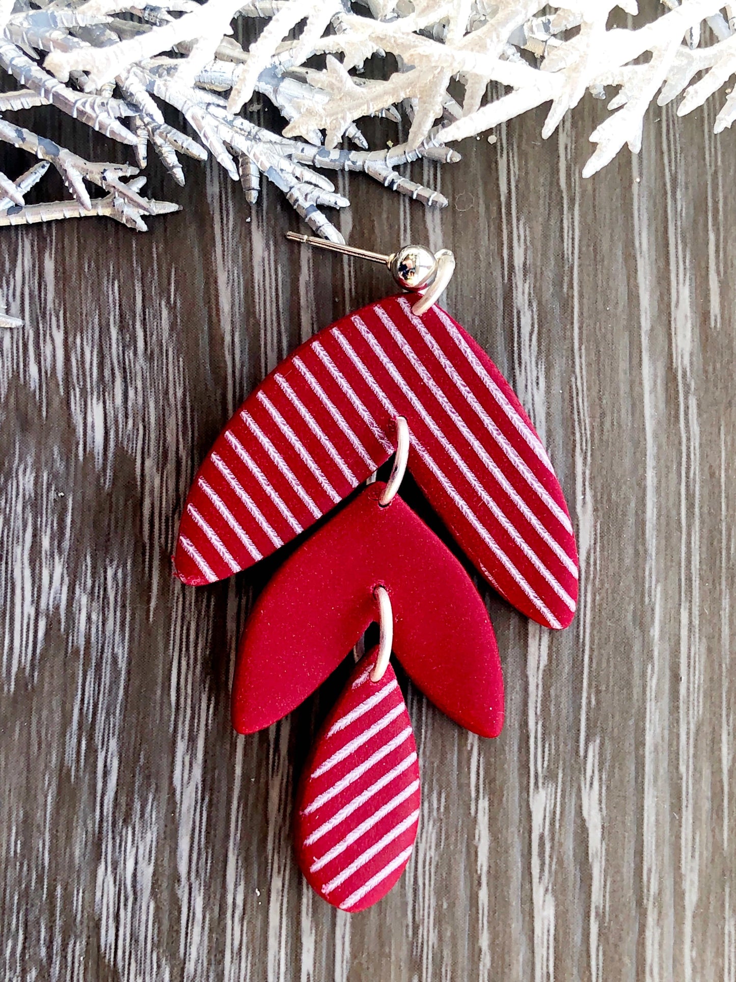 Earrings Candi - Red/White Striped Leaf Shapes & Drop Earrings