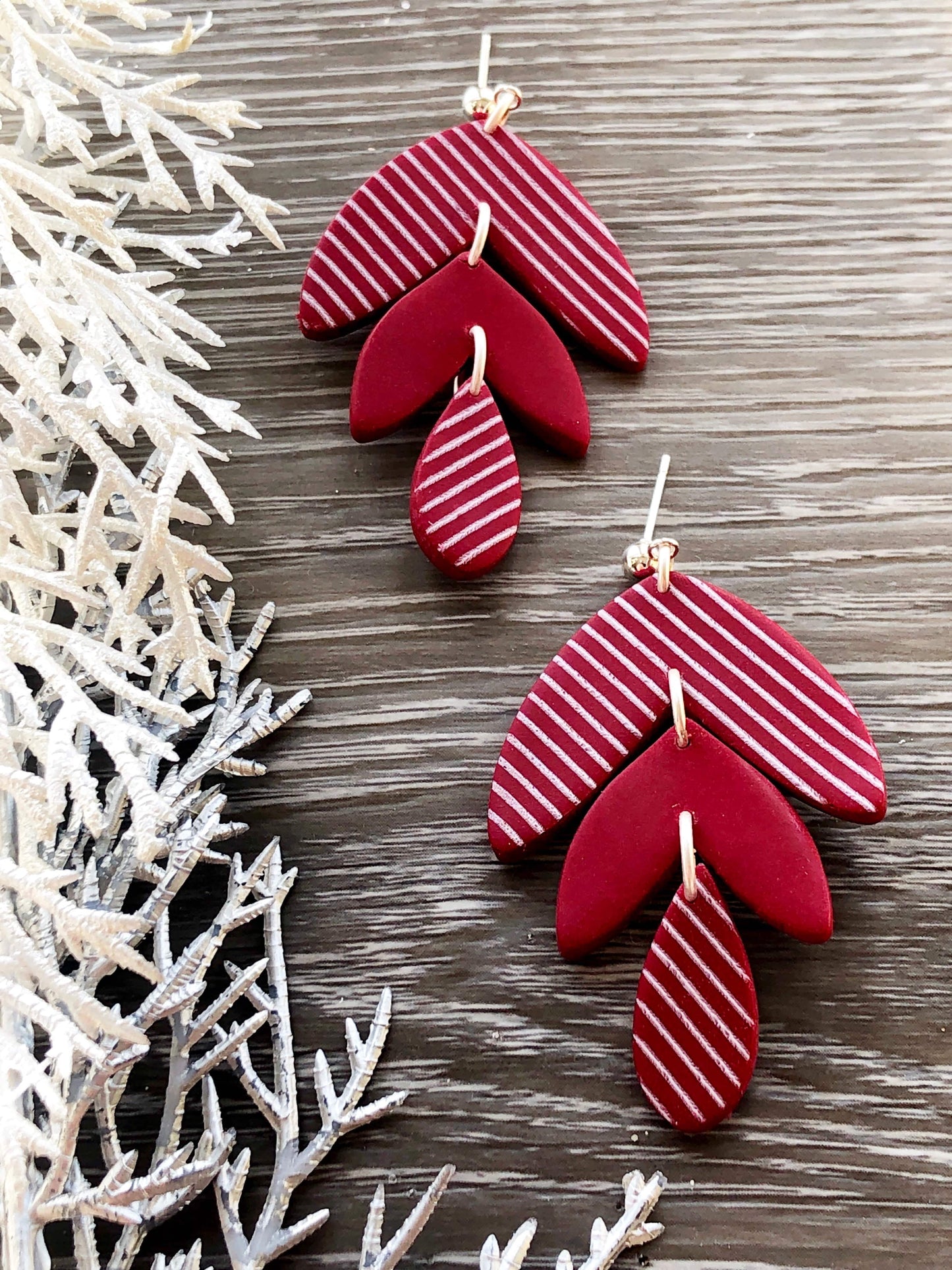 Earrings Candi - Red/White Striped Leaf Shapes & Drop Earrings