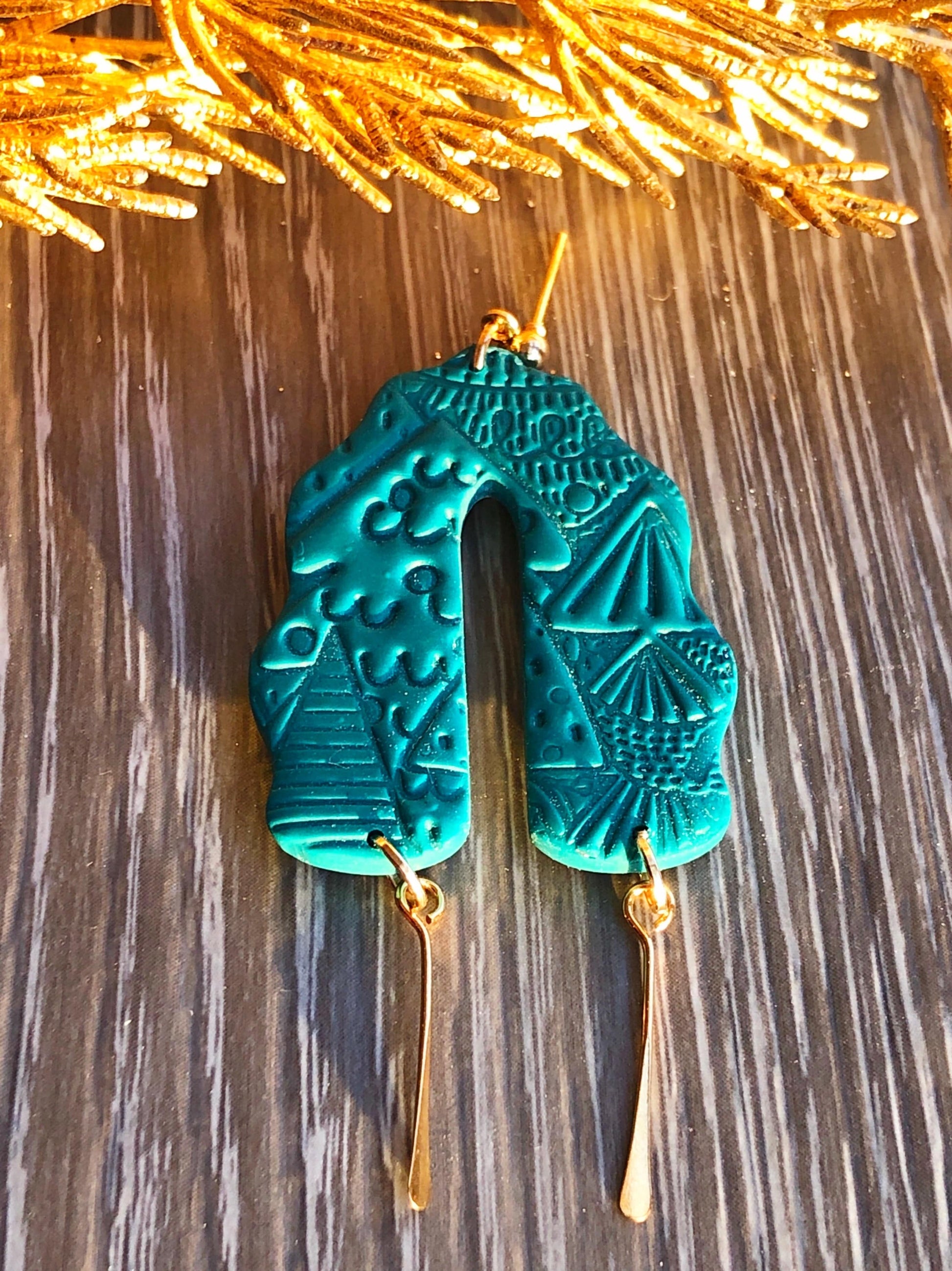 Earrings Evie - Pine Scalloped Arches with Gold Paddle Pin Dangles