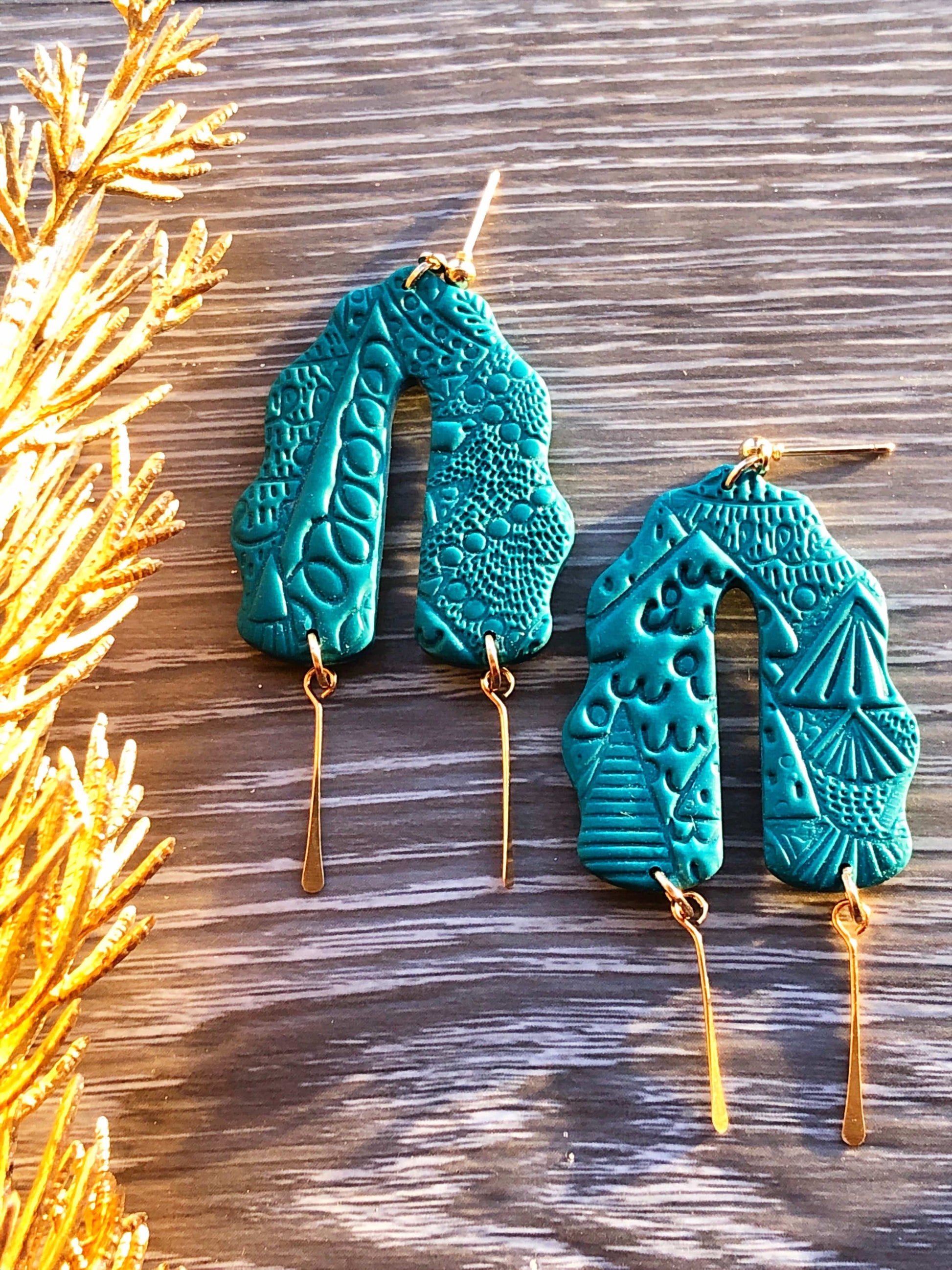 Earrings Evie - Pine Scalloped Arches with Gold Paddle Pin Dangles
