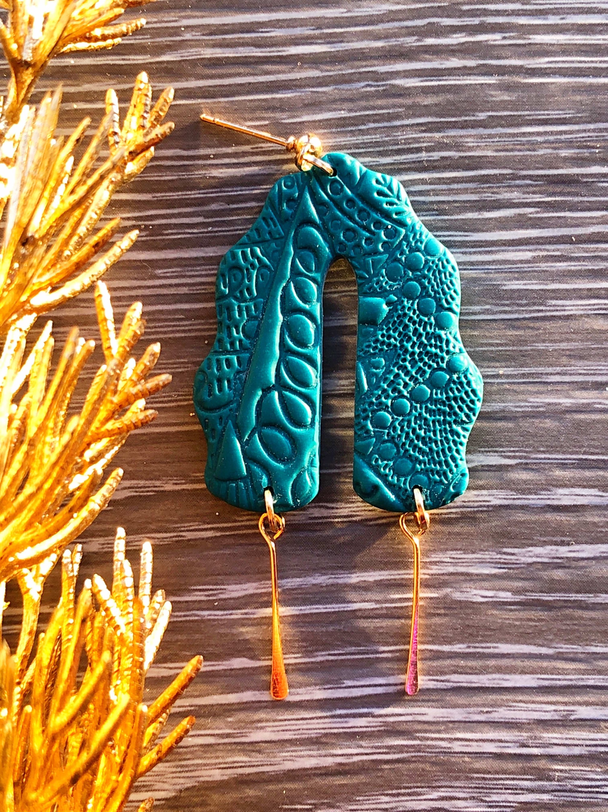 Earrings Evie - Pine Scalloped Arches with Gold Paddle Pin Dangles