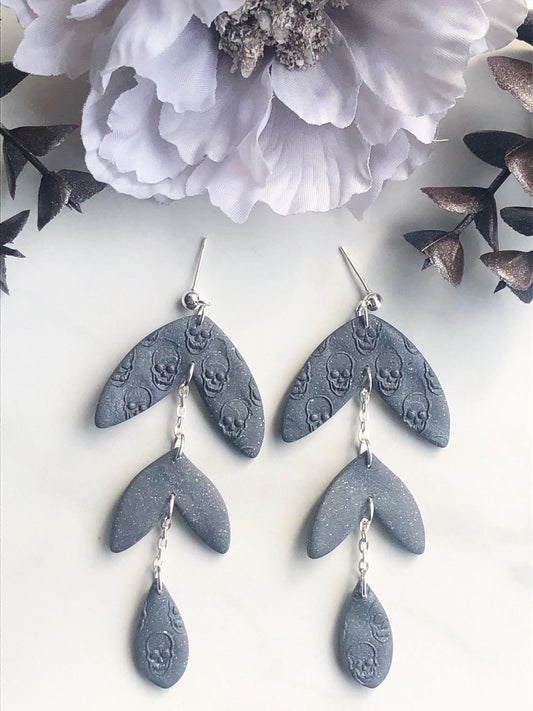 Earrings Raine - Grey Leaf Shaped Earrings with Embossed Skulls