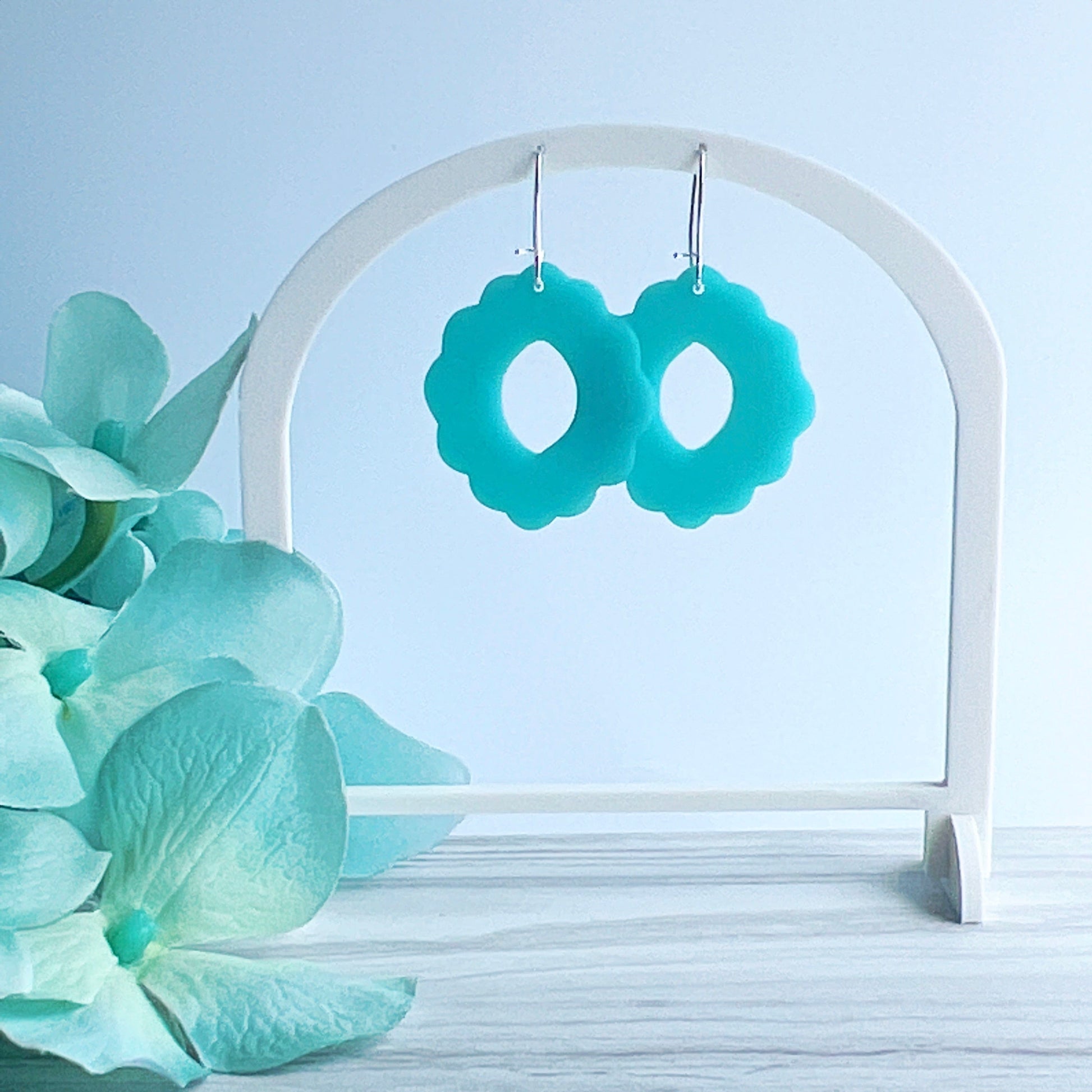 Earrings Tarni - Semi-Translucent Aqua Scalloped Circle Cutout Earrings