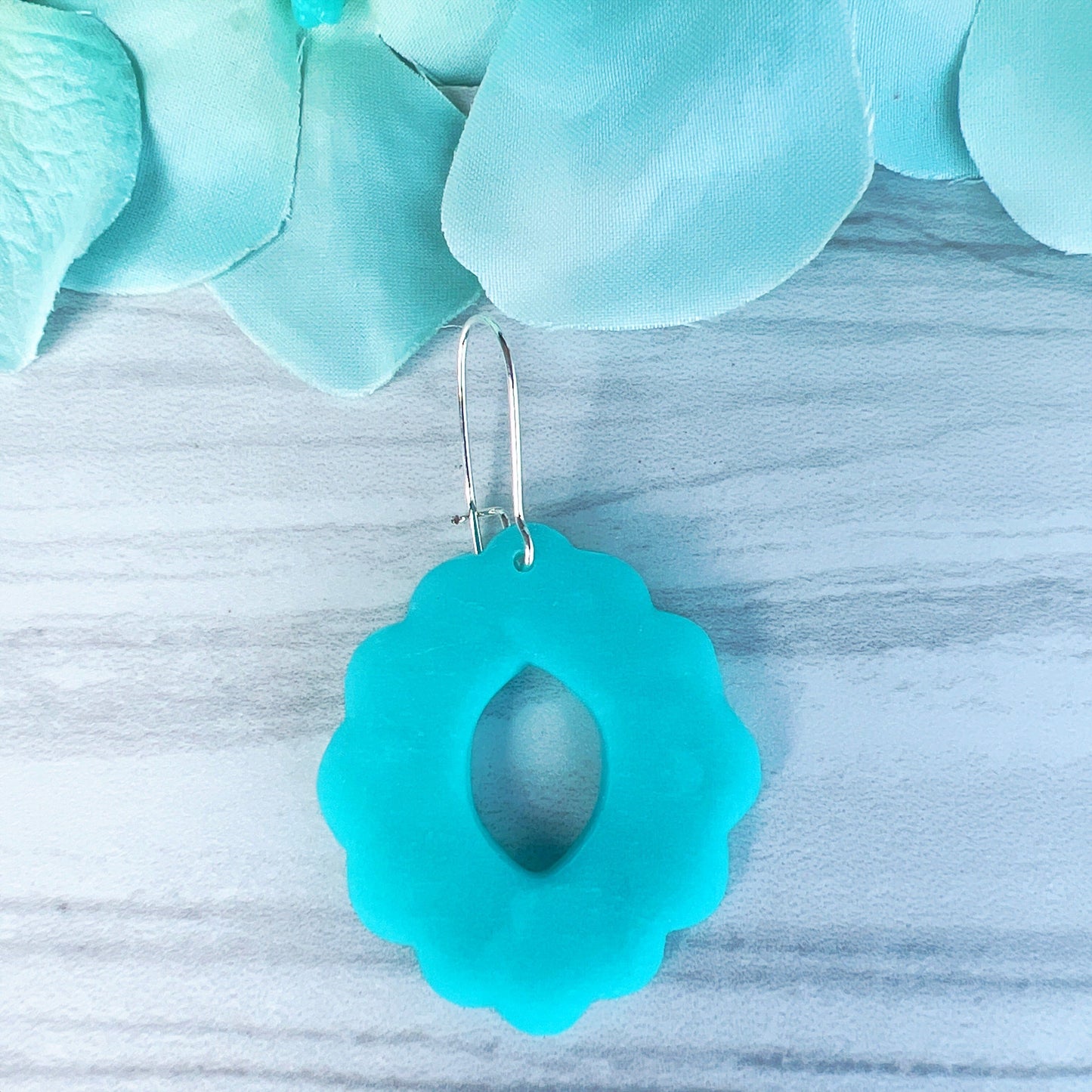 Earrings Tarni - Semi-Translucent Aqua Scalloped Circle Cutout Earrings