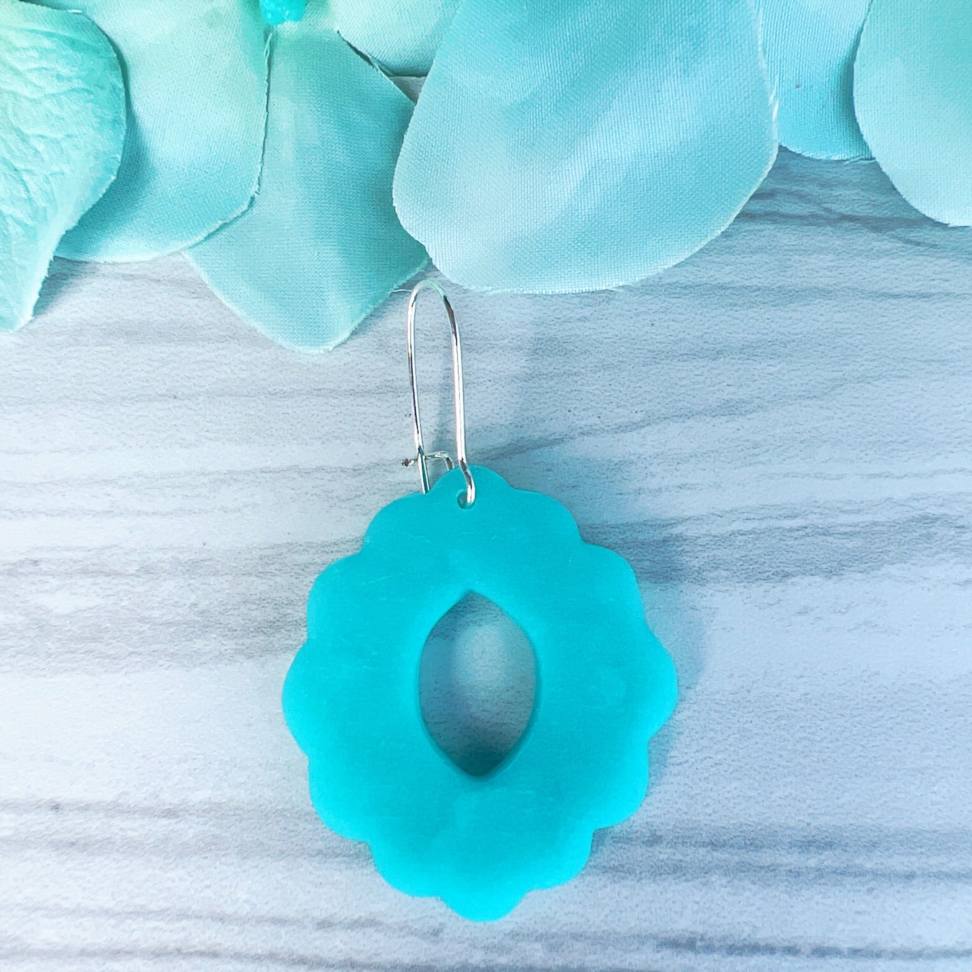 Earrings Tarni - Semi-Translucent Aqua Scalloped Circle Cutout Earrings