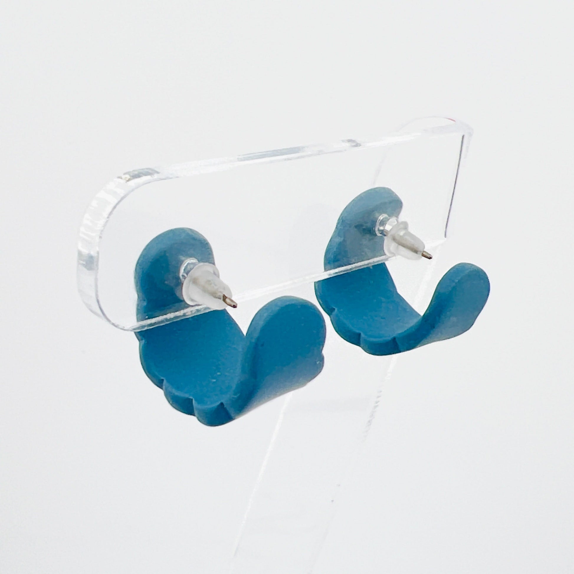 Earrings Scalloped Oval Mini Hoops (Huggies)