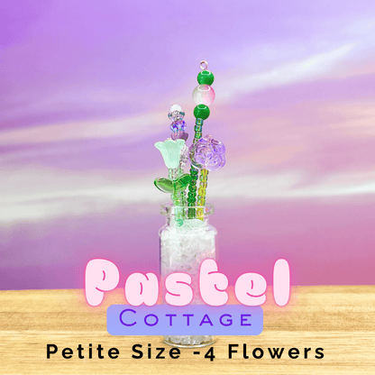 Home Decor Petite / Pastel Cottage Mini Beaded Flower Bouquet in Glass Vase | Emaloe's Thingys
