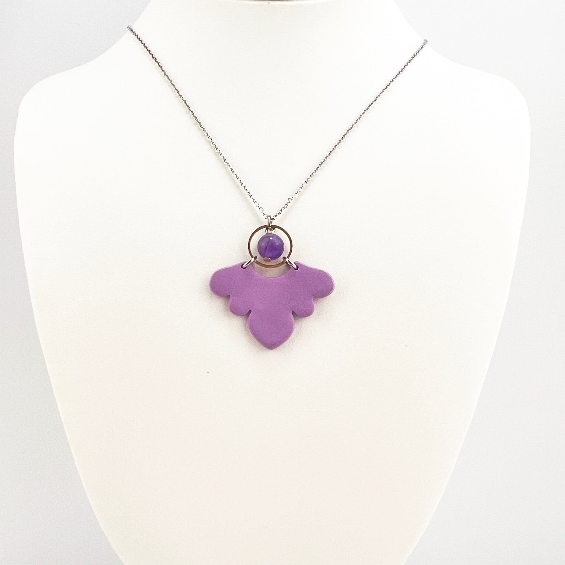 Necklace Purple Scallop & Silver Circle Necklace