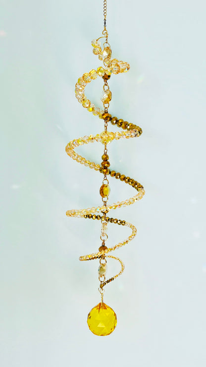 Suncatchers Golden Hour – Gold Spiral Crystal Suncatcher