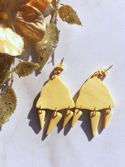 Earrings Apricity - Yellow Scalloped Triangle Earrings with Small Triangle Dangles
